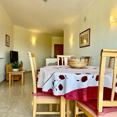 Golden Sea - Stunning View-Big Balcony-2 Bedrooms * Portimão